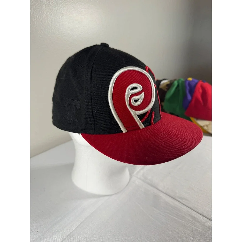 New Era 59FIFTY Philadelphia Phillies Hat Cooperstown Black Red Fitted 7 1/2